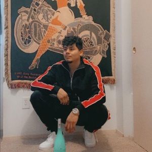 Meet your Posher, Gustavo